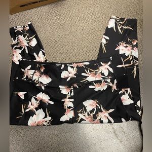 Athleta plus size leggings